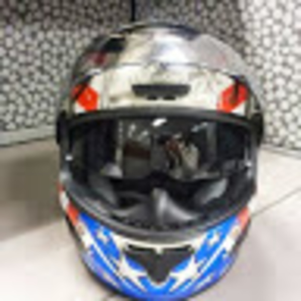 Meet your Posher, Kevin